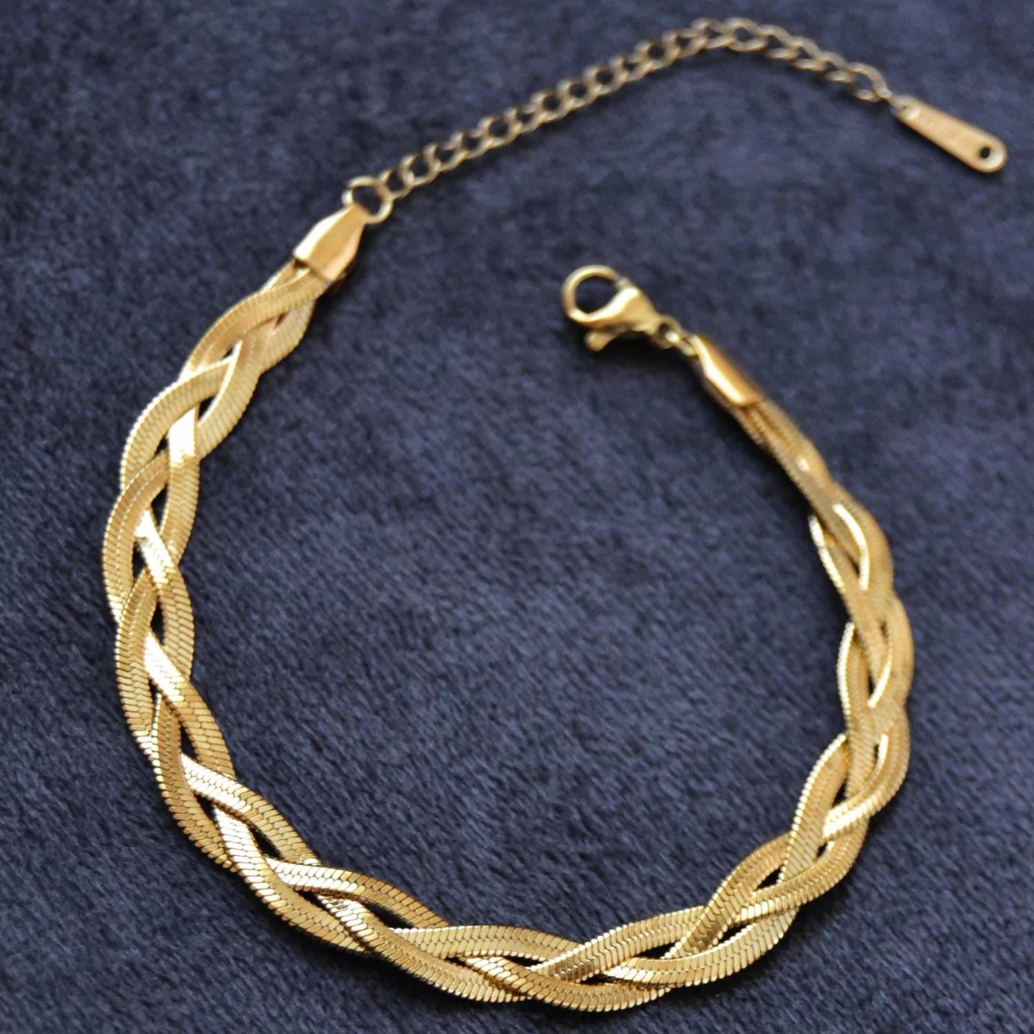A braided chain bracelet
